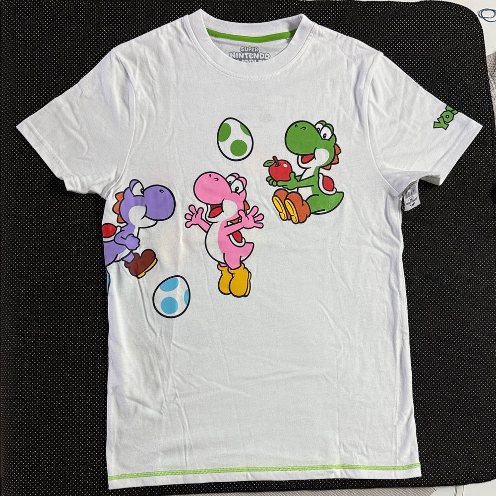 Nintendo Yoshi Trio Short Sleeve Tee - White